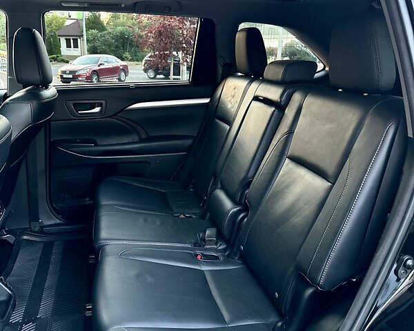 Черный Тойота Хайлендер, объемом двигателя 3.46 л и пробегом 108 тыс. км за 22300 $, фото 8 на Automoto.ua