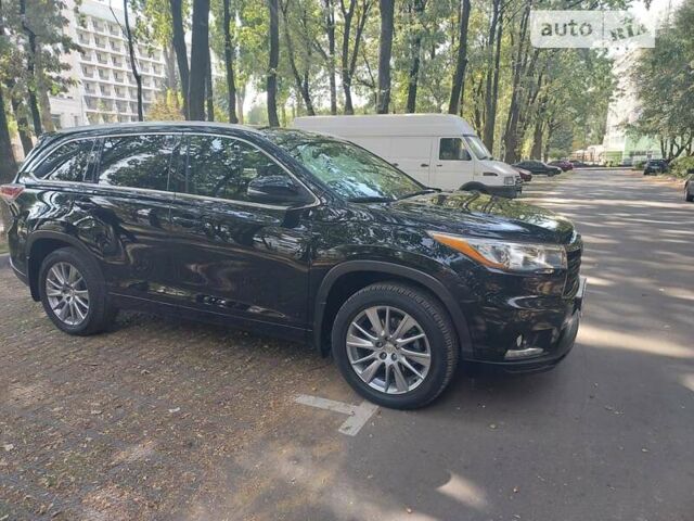 Чорний Тойота Хайлендер, об'ємом двигуна 3.55 л та пробігом 185 тис. км за 23200 $, фото 4 на Automoto.ua