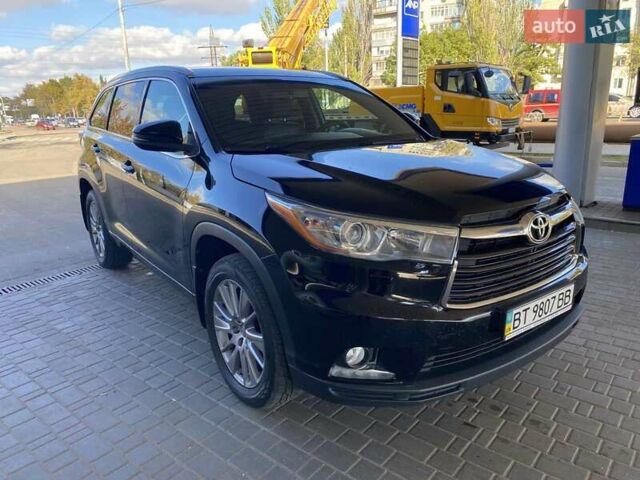 Черный Тойота Хайлендер, объемом двигателя 3.5 л и пробегом 233 тыс. км за 22000 $, фото 4 на Automoto.ua