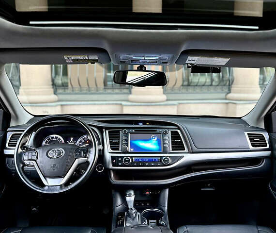 Черный Тойота Хайлендер, объемом двигателя 3.46 л и пробегом 108 тыс. км за 22300 $, фото 11 на Automoto.ua