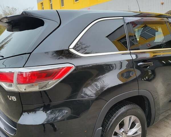 Черный Тойота Хайлендер, объемом двигателя 3.46 л и пробегом 269 тыс. км за 20000 $, фото 13 на Automoto.ua