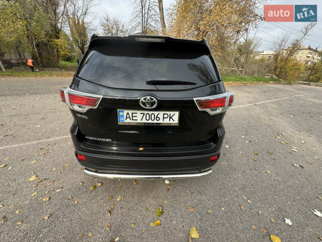 Черный Тойота Хайлендер, объемом двигателя 2.67 л и пробегом 208 тыс. км за 22500 $, фото 4 на Automoto.ua