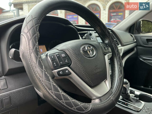 Чорний Тойота Хайлендер, об'ємом двигуна 2.67 л та пробігом 195 тис. км за 16999 $, фото 15 на Automoto.ua