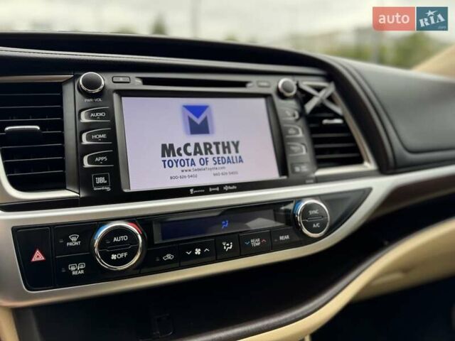 Черный Тойота Хайлендер, объемом двигателя 3.5 л и пробегом 180 тыс. км за 23500 $, фото 15 на Automoto.ua