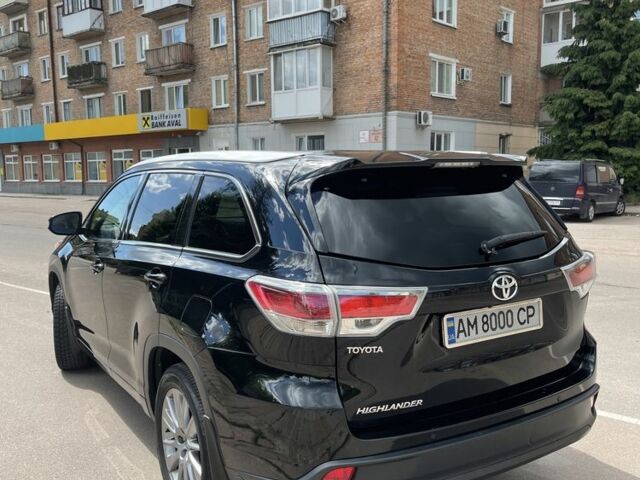Черный Тойота Хайлендер, объемом двигателя 2.7 л и пробегом 216 тыс. км за 19999 $, фото 3 на Automoto.ua