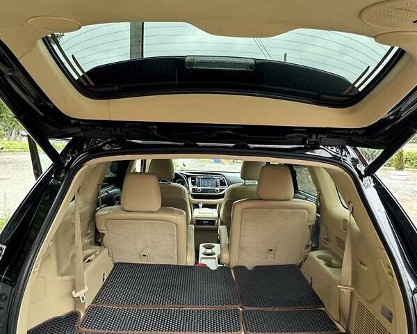 Черный Тойота Хайлендер, объемом двигателя 3.5 л и пробегом 180 тыс. км за 23500 $, фото 17 на Automoto.ua