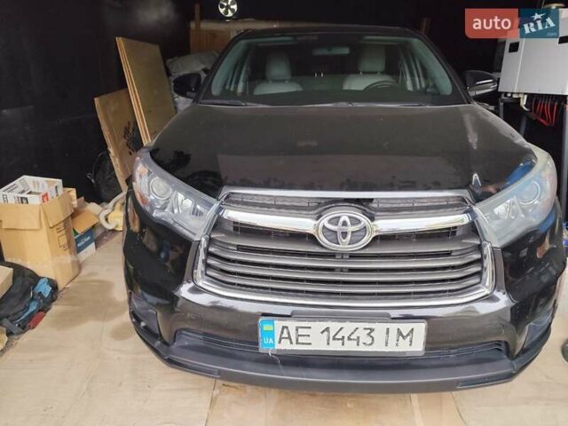 Тойота Хайлендер 2015 в Днепре (Днепропетровске) на Automoto.ua Черный Тойота Хайлендер, объемом двигателя 2.7 л и пробегом 248 тыс. км за 18000 $, фото 4 на Automoto.ua