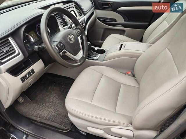 Тойота Хайлендер 2015 в Днепре (Днепропетровске) на Automoto.ua Черный Тойота Хайлендер, объемом двигателя 2.7 л и пробегом 248 тыс. км за 18000 $, фото 16 на Automoto.ua