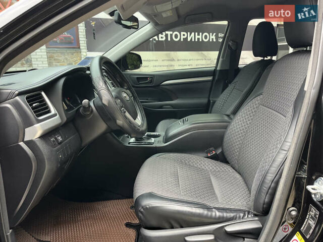 Чорний Тойота Хайлендер, об'ємом двигуна 2.67 л та пробігом 195 тис. км за 16999 $, фото 13 на Automoto.ua