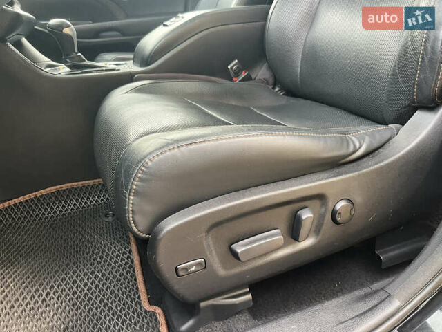 Черный Тойота Хайлендер, объемом двигателя 3.5 л и пробегом 179 тыс. км за 25900 $, фото 34 на Automoto.ua