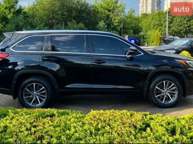 Черный Тойота Хайлендер, объемом двигателя 3.46 л и пробегом 107 тыс. км за 25800 $, фото 35 на Automoto.ua