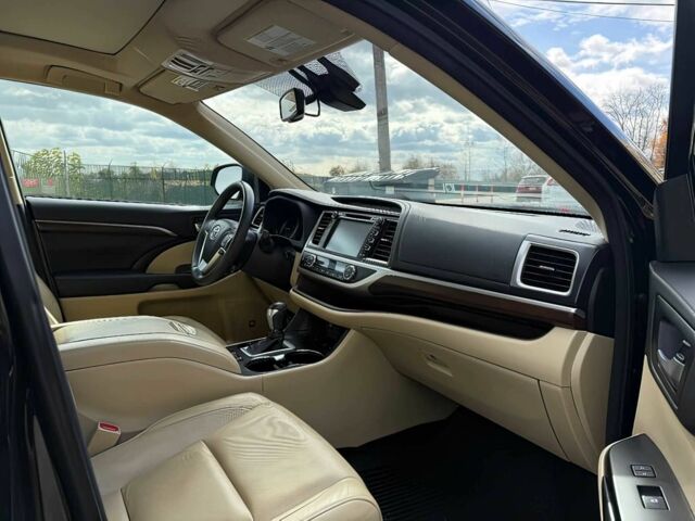 Черный Тойота Хайлендер, объемом двигателя 3.5 л и пробегом 76 тыс. км за 15600 $, фото 10 на Automoto.ua