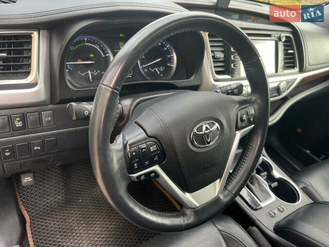 Черный Тойота Хайлендер, объемом двигателя 3.5 л и пробегом 179 тыс. км за 25900 $, фото 30 на Automoto.ua