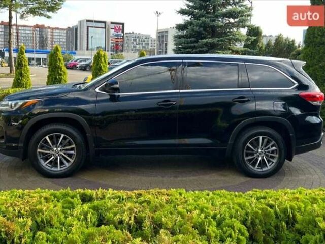 Черный Тойота Хайлендер, объемом двигателя 3.46 л и пробегом 107 тыс. км за 25800 $, фото 38 на Automoto.ua