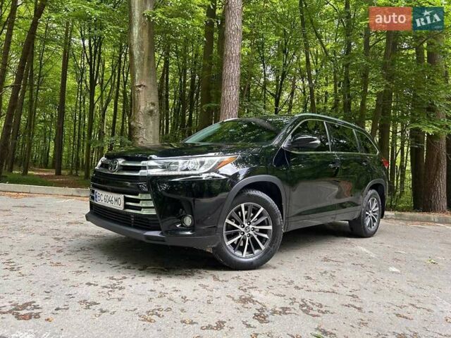 Черный Тойота Хайлендер, объемом двигателя 3.46 л и пробегом 107 тыс. км за 25800 $, фото 14 на Automoto.ua