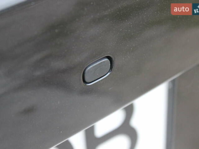 Черный Тойота Хайлендер, объемом двигателя 3.46 л и пробегом 60 тыс. км за 26999 $, фото 15 на Automoto.ua