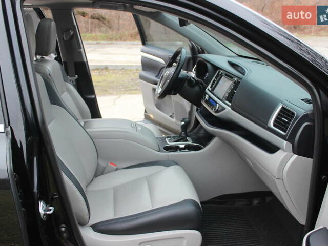 Черный Тойота Хайлендер, объемом двигателя 3.46 л и пробегом 60 тыс. км за 26999 $, фото 36 на Automoto.ua