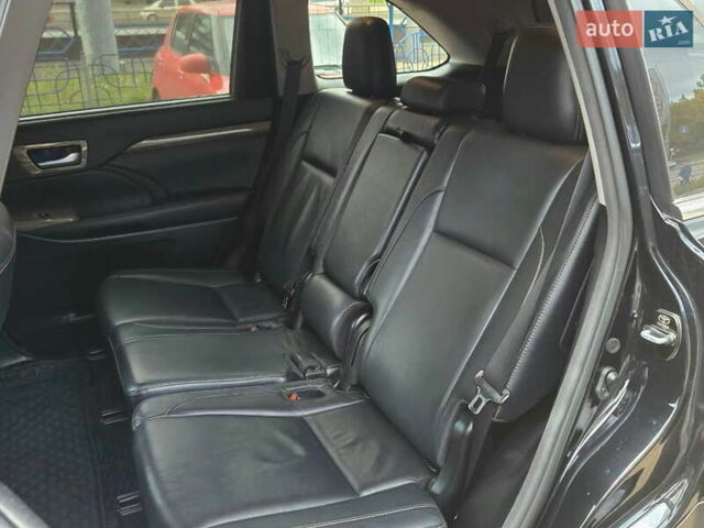 Черный Тойота Хайлендер, объемом двигателя 3.5 л и пробегом 110 тыс. км за 29200 $, фото 16 на Automoto.ua