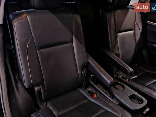 Чорний Тойота Хайлендер, об'ємом двигуна 3.5 л та пробігом 164 тис. км за 25900 $, фото 44 на Automoto.ua