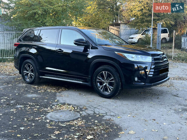 Черный Тойота Хайлендер, объемом двигателя 3.46 л и пробегом 200 тыс. км за 24500 $, фото 17 на Automoto.ua