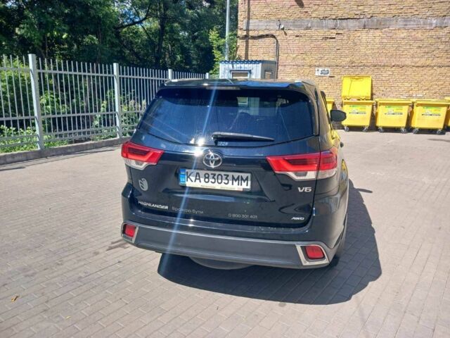 Черный Тойота Хайлендер, объемом двигателя 3.5 л и пробегом 203 тыс. км за 26500 $, фото 8 на Automoto.ua