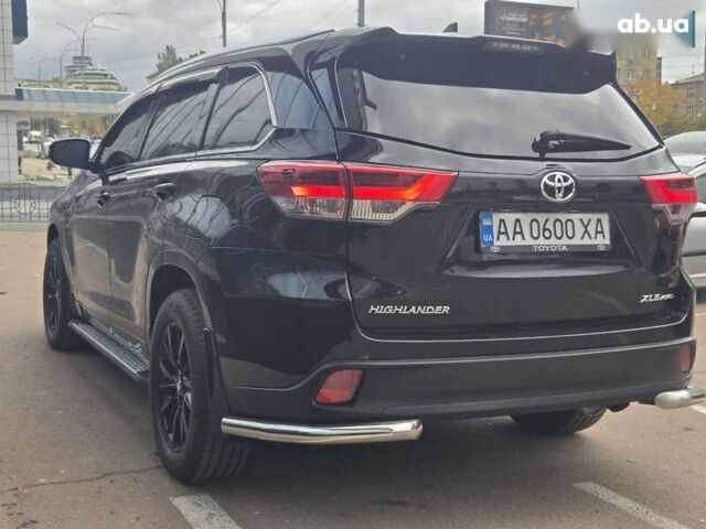 Чорний Тойота Хайлендер, об'ємом двигуна 3.5 л та пробігом 110 тис. км за 31300 $, фото 4 на Automoto.ua