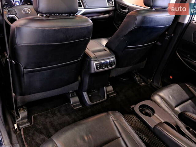 Чорний Тойота Хайлендер, об'ємом двигуна 3.5 л та пробігом 164 тис. км за 25900 $, фото 39 на Automoto.ua