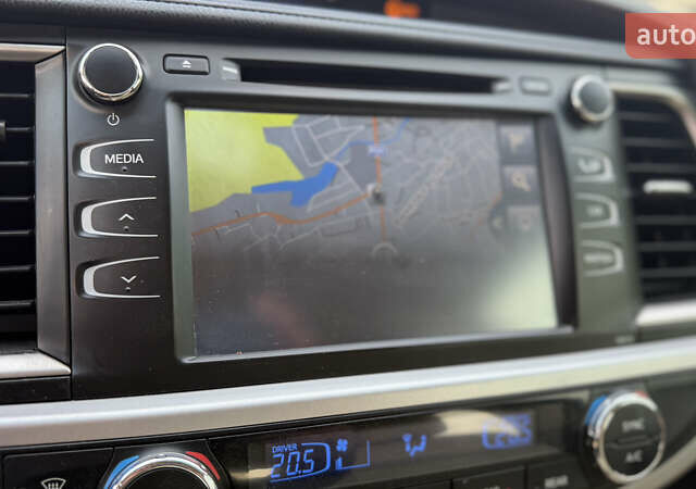 Черный Тойота Хайлендер, объемом двигателя 3.46 л и пробегом 394 тыс. км за 27800 $, фото 27 на Automoto.ua