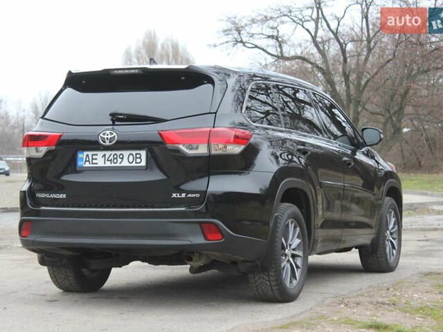 Черный Тойота Хайлендер, объемом двигателя 3.46 л и пробегом 60 тыс. км за 26999 $, фото 6 на Automoto.ua