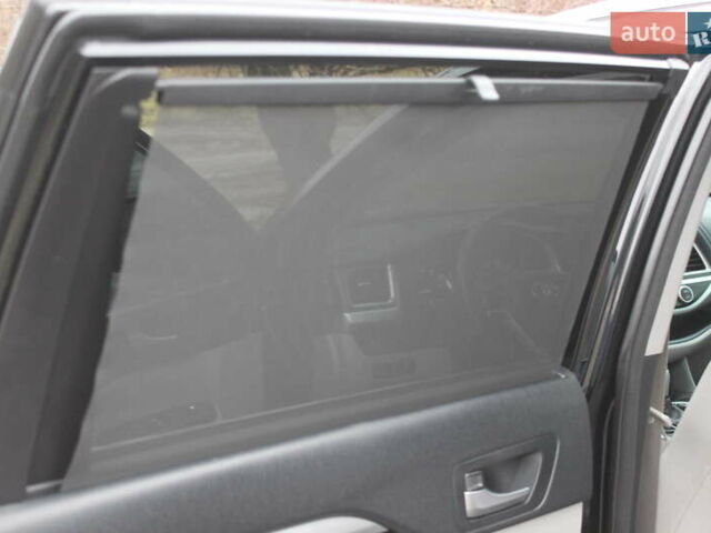 Черный Тойота Хайлендер, объемом двигателя 3.46 л и пробегом 60 тыс. км за 26999 $, фото 24 на Automoto.ua