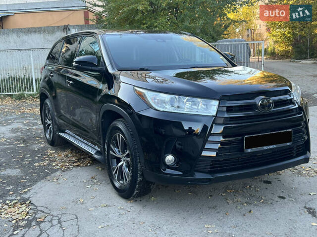 Черный Тойота Хайлендер, объемом двигателя 3.46 л и пробегом 200 тыс. км за 24500 $, фото 26 на Automoto.ua