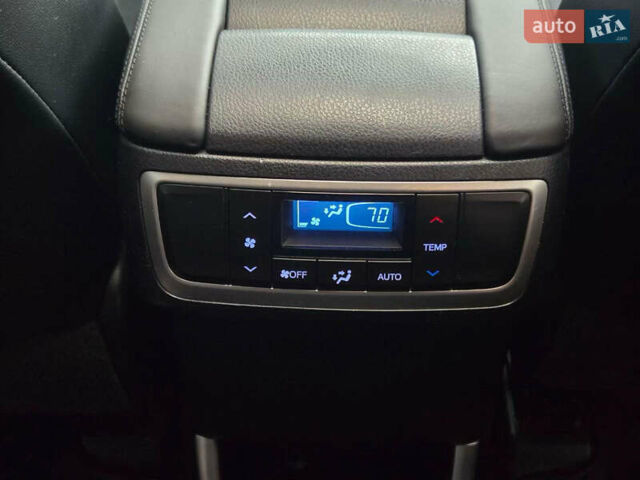 Черный Тойота Хайлендер, объемом двигателя 3.5 л и пробегом 110 тыс. км за 29200 $, фото 21 на Automoto.ua