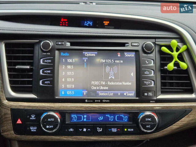 Черный Тойота Хайлендер, объемом двигателя 3.5 л и пробегом 110 тыс. км за 29200 $, фото 25 на Automoto.ua