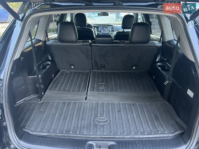 Черный Тойота Хайлендер, объемом двигателя 3.46 л и пробегом 200 тыс. км за 24500 $, фото 55 на Automoto.ua