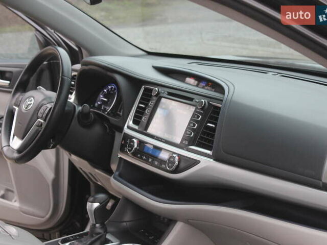 Черный Тойота Хайлендер, объемом двигателя 3.46 л и пробегом 60 тыс. км за 26999 $, фото 33 на Automoto.ua