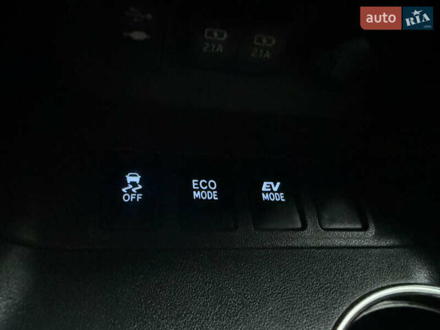 Черный Тойота Хайлендер, объемом двигателя 3.46 л и пробегом 123 тыс. км за 27000 $, фото 46 на Automoto.ua