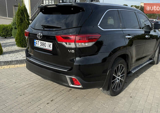 Черный Тойота Хайлендер, объемом двигателя 3.46 л и пробегом 394 тыс. км за 27800 $, фото 4 на Automoto.ua