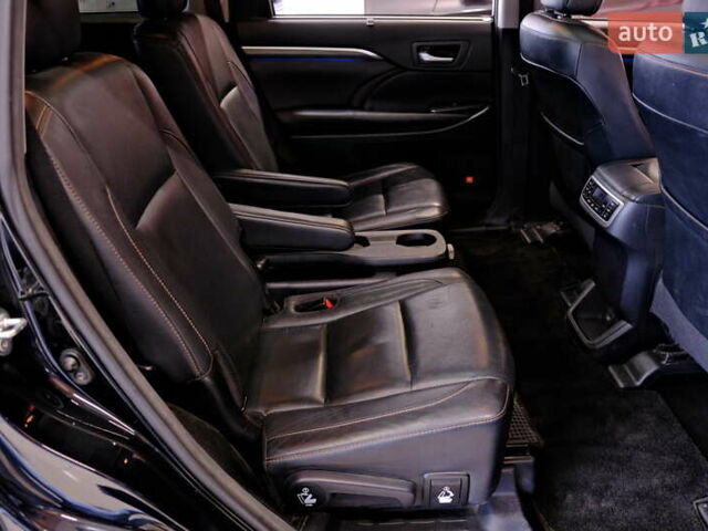 Чорний Тойота Хайлендер, об'ємом двигуна 3.5 л та пробігом 164 тис. км за 25900 $, фото 42 на Automoto.ua