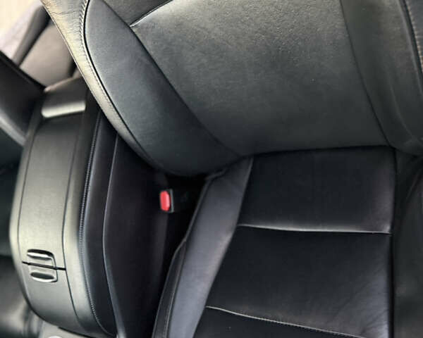 Черный Тойота Хайлендер, объемом двигателя 3.46 л и пробегом 123 тыс. км за 27000 $, фото 24 на Automoto.ua