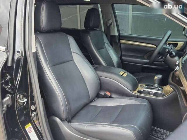 Чорний Тойота Хайлендер, об'ємом двигуна 3.5 л та пробігом 110 тис. км за 31300 $, фото 10 на Automoto.ua