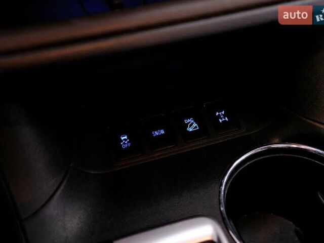 Чорний Тойота Хайлендер, об'ємом двигуна 3.5 л та пробігом 164 тис. км за 25900 $, фото 23 на Automoto.ua