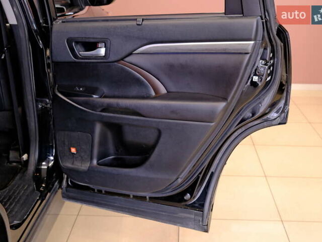 Чорний Тойота Хайлендер, об'ємом двигуна 3.5 л та пробігом 164 тис. км за 25900 $, фото 41 на Automoto.ua