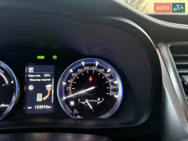 Черный Тойота Хайлендер, объемом двигателя 3.46 л и пробегом 123 тыс. км за 27000 $, фото 52 на Automoto.ua