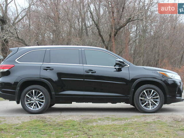 Черный Тойота Хайлендер, объемом двигателя 3.46 л и пробегом 60 тыс. км за 26999 $, фото 5 на Automoto.ua