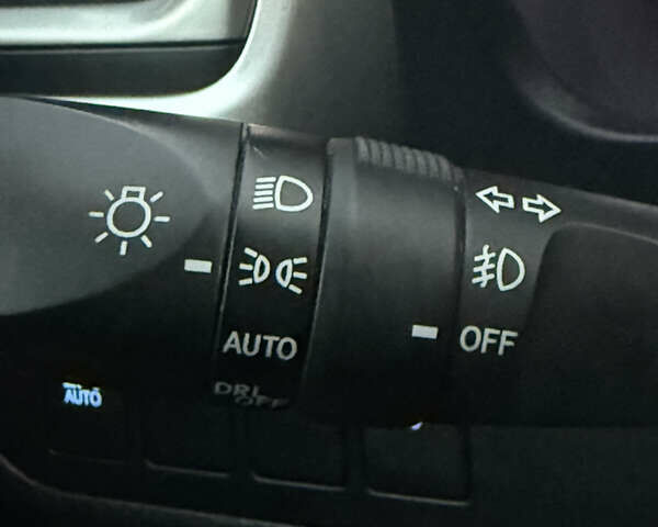 Черный Тойота Хайлендер, объемом двигателя 3.46 л и пробегом 123 тыс. км за 27000 $, фото 55 на Automoto.ua