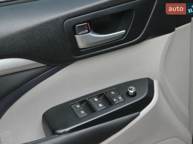 Черный Тойота Хайлендер, объемом двигателя 3.46 л и пробегом 60 тыс. км за 26999 $, фото 18 на Automoto.ua