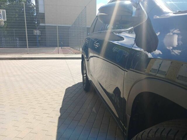 Черный Тойота Хайлендер, объемом двигателя 3.5 л и пробегом 203 тыс. км за 26500 $, фото 1 на Automoto.ua