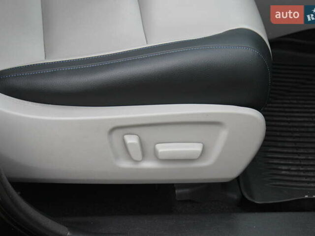 Черный Тойота Хайлендер, объемом двигателя 3.46 л и пробегом 60 тыс. км за 26999 $, фото 35 на Automoto.ua