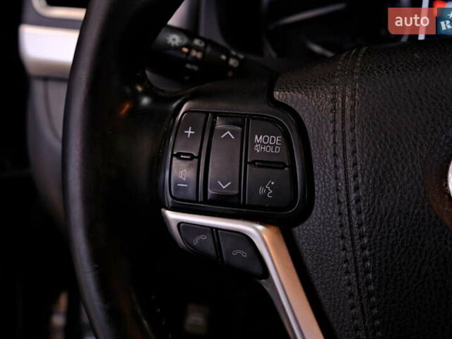 Чорний Тойота Хайлендер, об'ємом двигуна 3.5 л та пробігом 164 тис. км за 25900 $, фото 27 на Automoto.ua