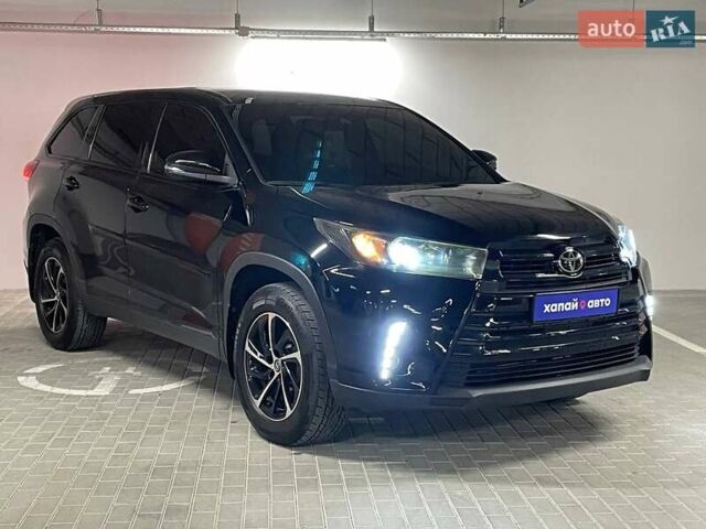 Черный Тойота Хайлендер, объемом двигателя 3.5 л и пробегом 49 тыс. км за 28500 $, фото 6 на Automoto.ua